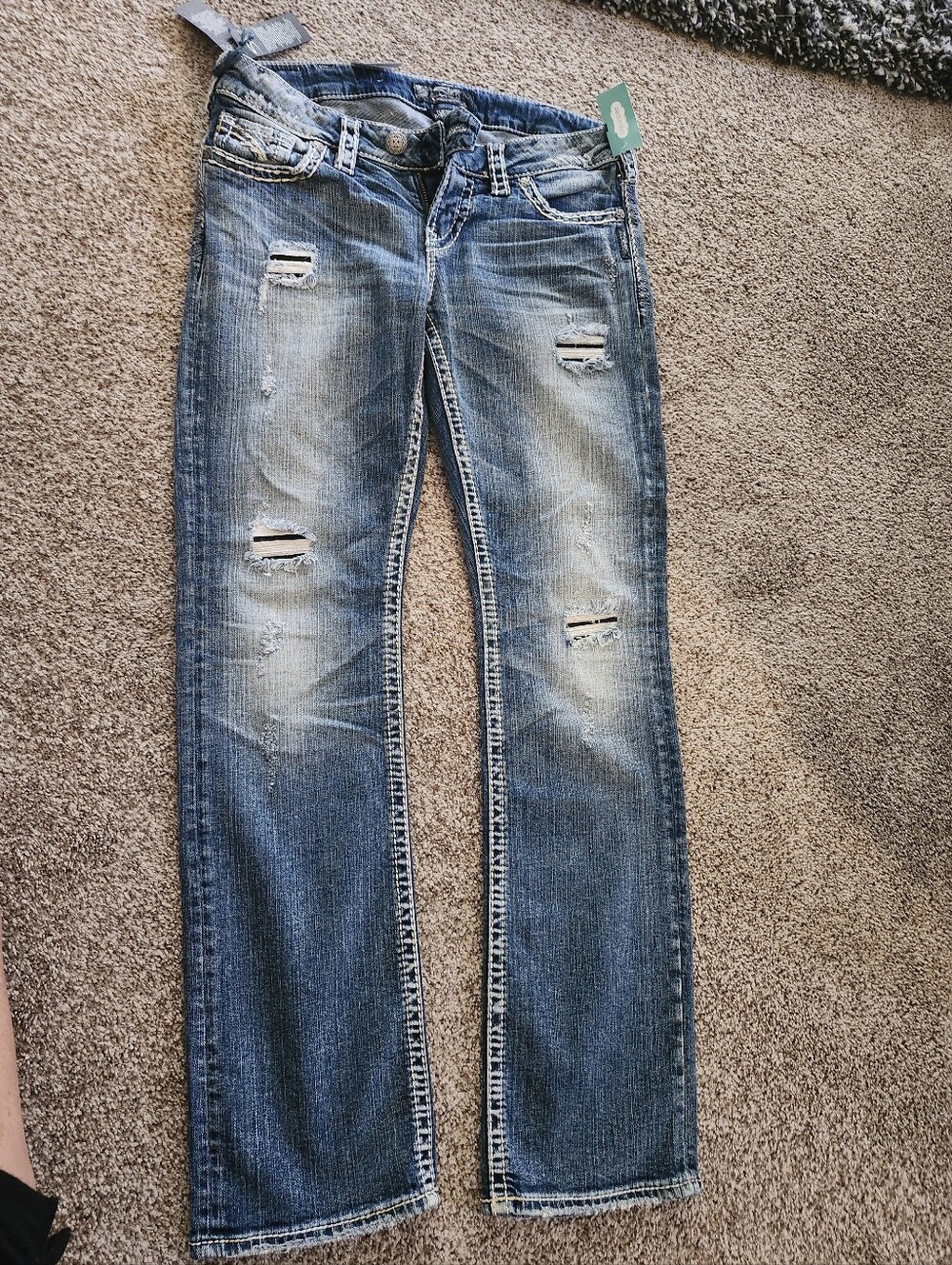 Silver Jeans Women's Faded Blue Straight-Leg Distressed Denim. Brand New!